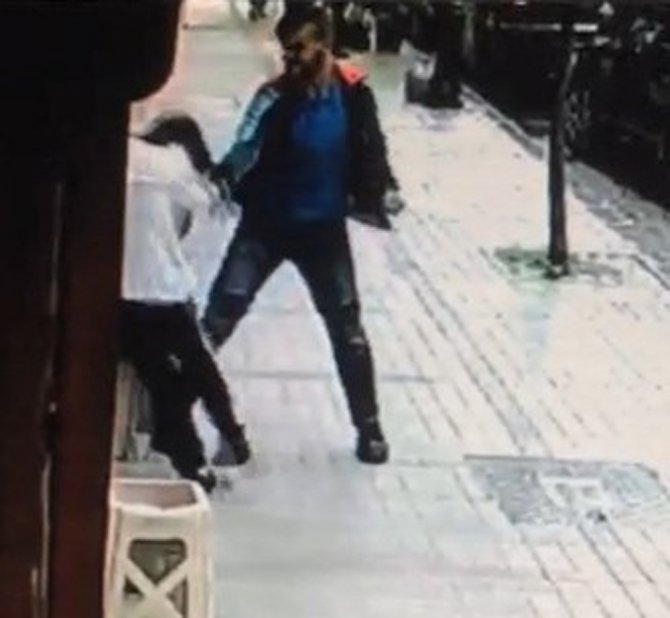 Husiler’den Suudi Arabistan’daki Havalimanına İha Saldırısı