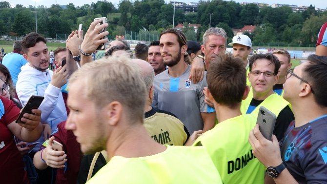 Yusuf Yazıcı’dan Transfer Tebessümü
