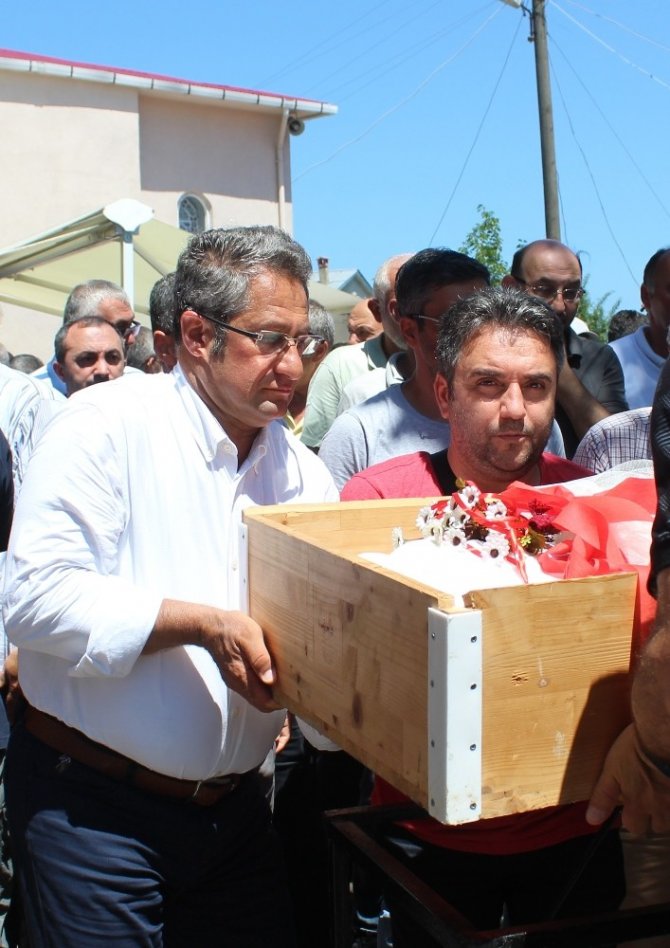 Kansere Yenik Düşen Genç Akademisyen Son Yolculuğuna Uğurlandı