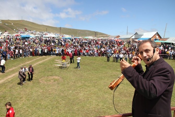 Doğu Karadeniz’de Yayla Şenlikleri Sürüyor