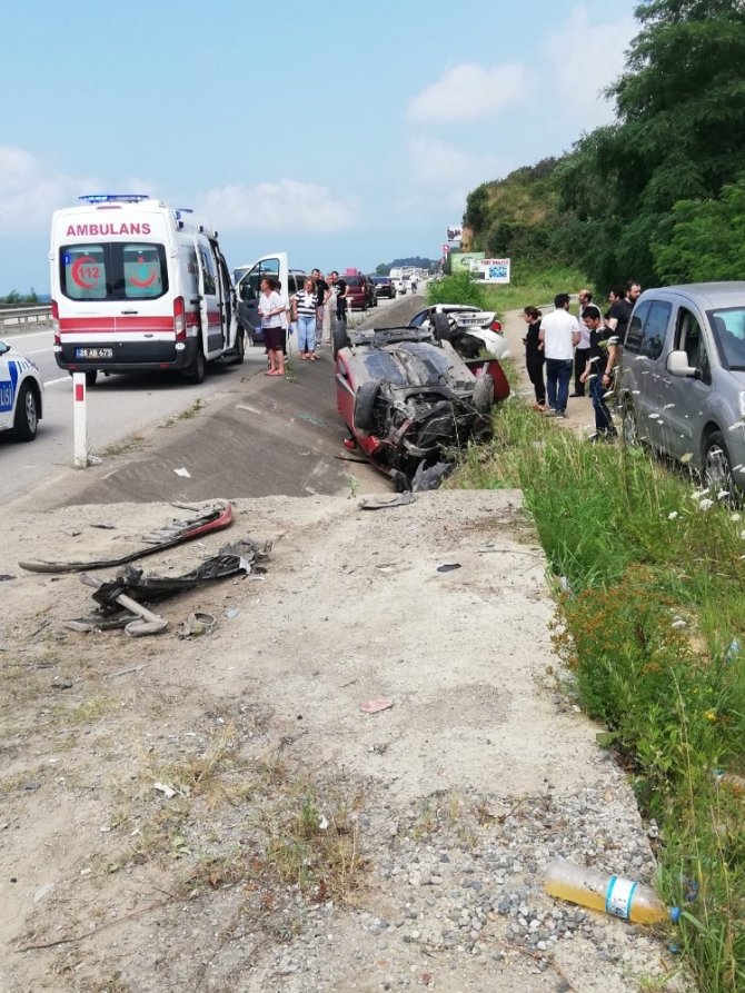Giresun’da İki Otomobil Çarpıştı Kazası: 4 Yaralı