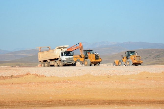 Gümüşhane-bayburt Havalimanında Çalışmalar Devam Ediyor