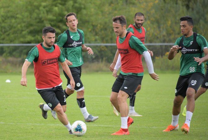 Konyaspor’un Hollanda Kampı Sürüyor