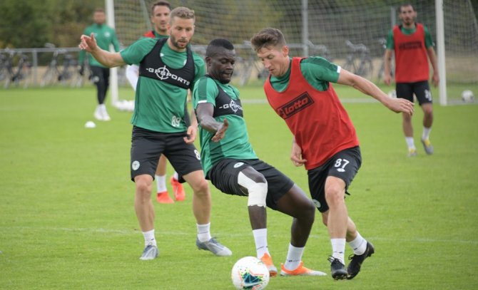 Konyaspor’un Hollanda Kampı Sürüyor