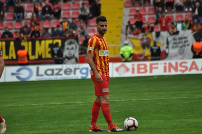 Deniz Türüç Fenerbahçe’yi Tercih Etti