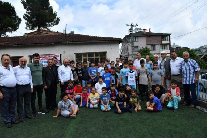 Başkan Genç, Trabzonspor’un 52. Kuruluş Yıldönümünü Çocuklarla Birlikte Kutladı