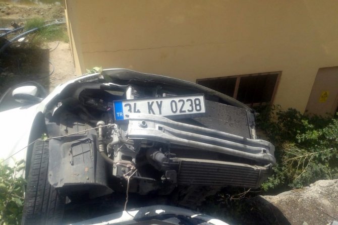 Gümüşhane’de İki Ayrı Trafik Kazasında 5 Kişi Yaralandı