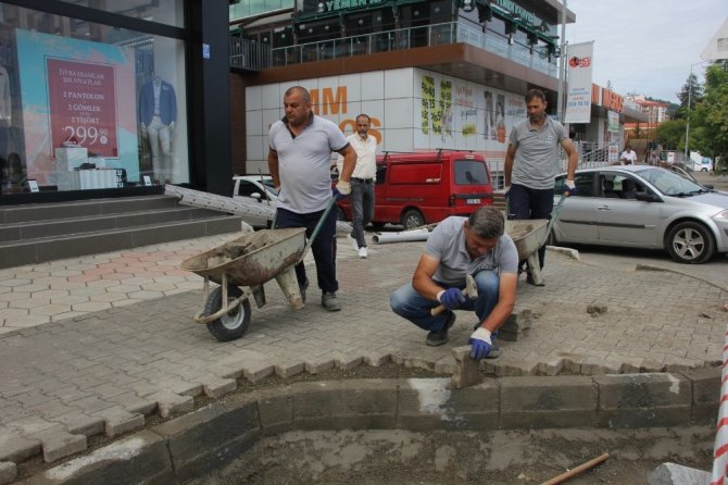 Belediyeden Dolmuş Durağı Çalışması