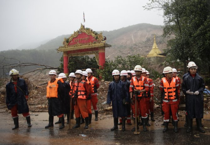 Myanmar’da Toprak Kayması: 29 Ölü