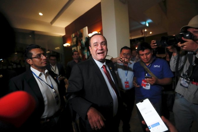 Guatemala’da Seçimleri Trump’ın Anlaşmasını Reddeden Giammattei Kazandı 