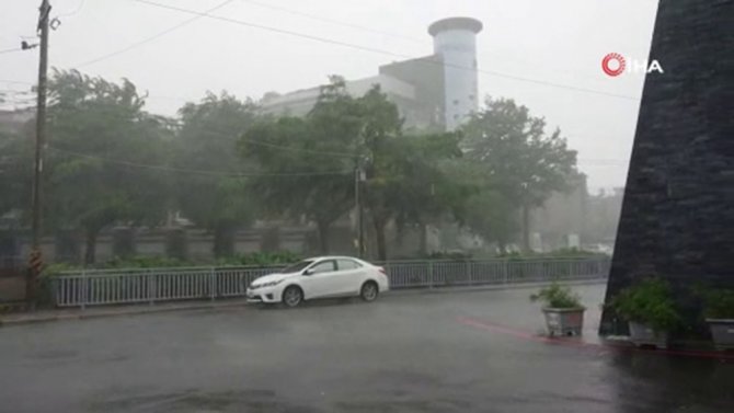 Japonya’da Fırtına Can Aldı: 1 Ölü, 49 Yaralı