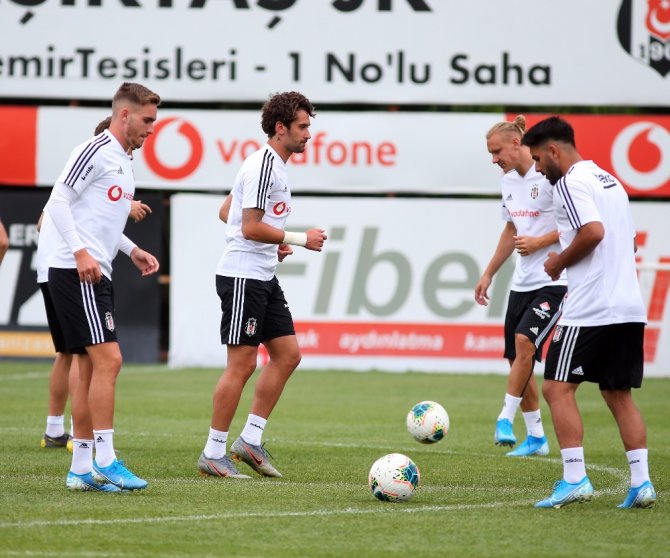 Beşiktaş’ın Yeni Transferleri Sivas Kafilesinde Yer Aldı