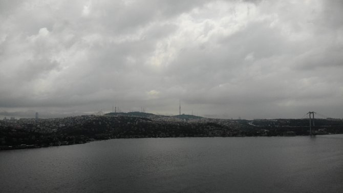 İstanbul’u Kaplayan Kara Bulutlar Havadan Görüntülendi