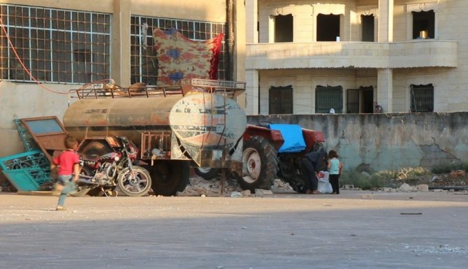 İdlib’de Hava Saldırıları Nedeniyle Göç Başladı