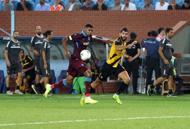 Trabzonspor Gruplara Kaldı