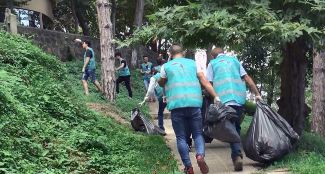 Hükümlüler Çöp Topladı