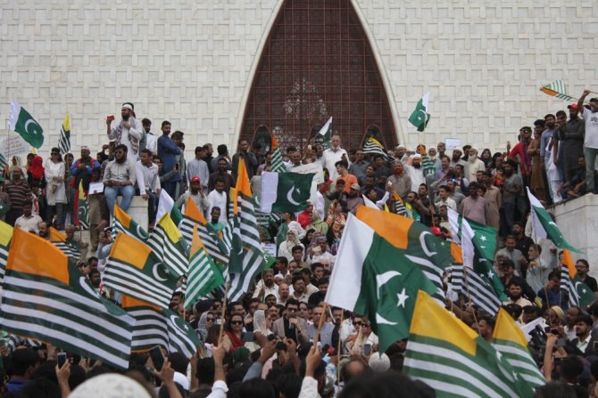 Pakistan Başbakanından Hindistan Hükümetine “Nazi” Benzetmesi