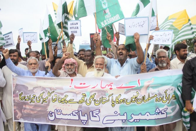 Pakistan Başbakanından Hindistan Hükümetine “Nazi” Benzetmesi