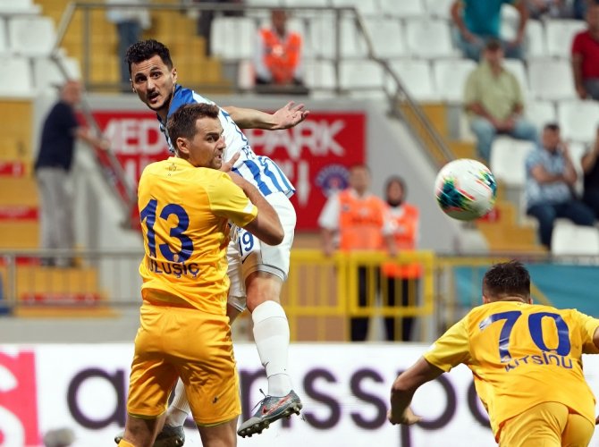 İlk 20 Dakika Golsüz Bitti