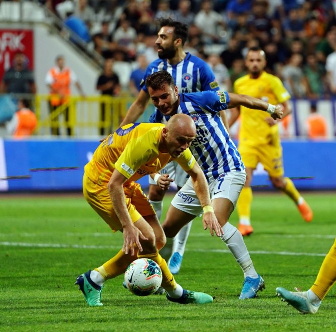 İlk 20 Dakika Golsüz Bitti