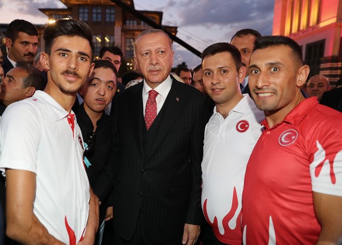 "Kuzularımızı Kurtlara Kaptırtmayacağız”