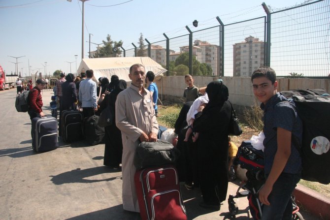 Bayramı Ülkelerinde Geçiren Suriyelilerin Dönüşleri Sürüyor