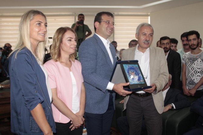 İmamoğlu’ndan Hdp’ye Ziyaret: "Size Güç Olmak İçin Geldik”