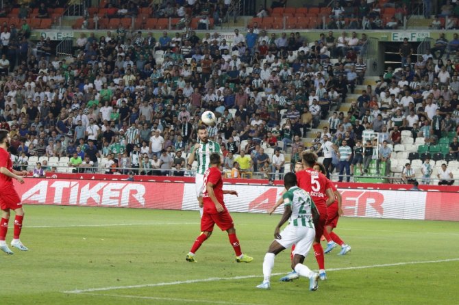 Konyaspor İle Antalyaspor Puanları Paylaştı