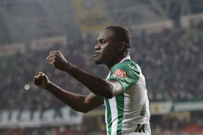 Konyaspor İle Antalyaspor Puanları Paylaştı