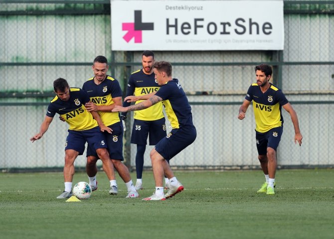 Mevlüt Erdinç, Fenerbahçe İle İlk Antrenmanına Çıktı