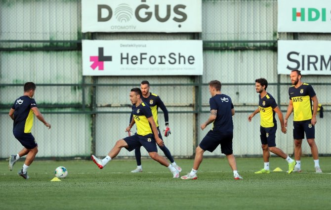 Mevlüt Erdinç, Fenerbahçe İle İlk Antrenmanına Çıktı