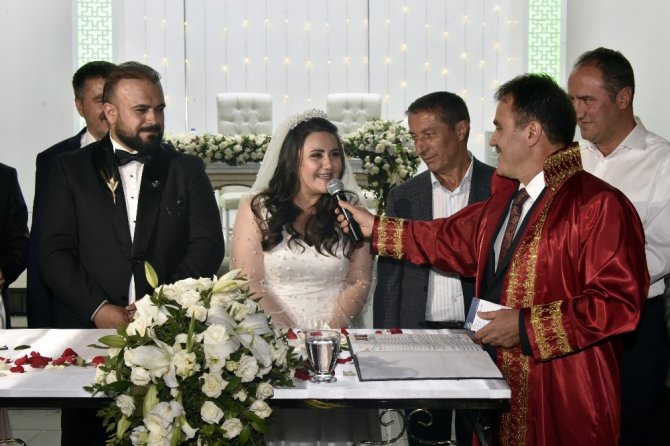 Başkan Çimen Kızının Nikahını Kıydı
