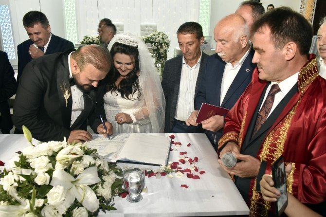 Başkan Çimen Kızının Nikahını Kıydı