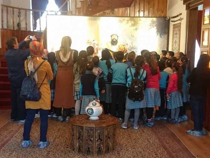 Kanuni Sultan Süleyman Osmanlı Kültür Evi’ni En Çok Onlar Ziyaret Ediyor