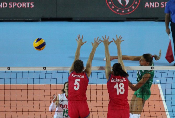 Son Şampiyon Sırbistan Yarı Finalde