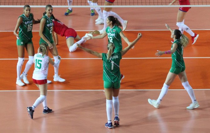 Son Şampiyon Sırbistan Yarı Finalde