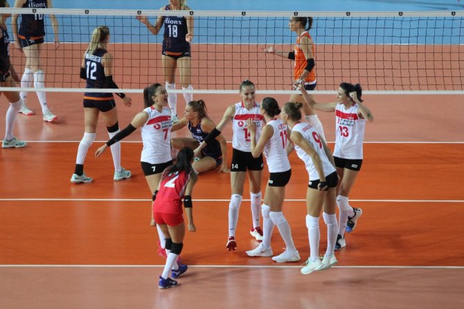 Filenin Sultanları, Yarı Finalde