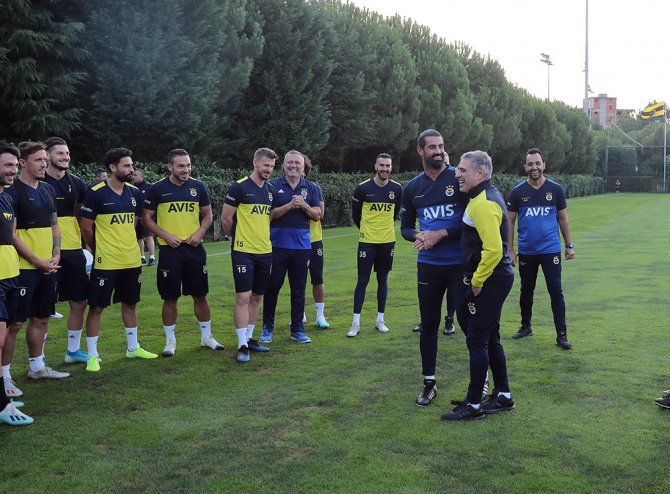 Gustavo Ve Volkan Demirel İlk Antrenmanına Çıktı