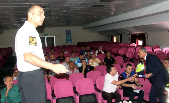 Giresun’da Okul Servis Şoförleri Bilgilendirildi