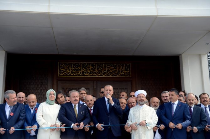 Cumhurbaşkanı Erdoğan, Abdülhakim Sancak Camii’nin Açılışına Katıldı