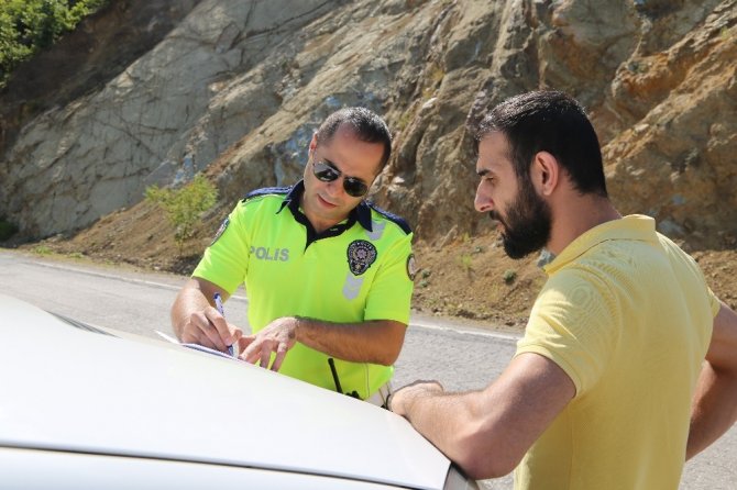 Artvin’de Okul Servis Araçları Denetlendi