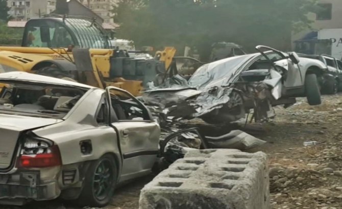 ’Hızlı Ve Öfkeli 9’, 30’dan Fazla Aracı Hurdaya Çevirdi