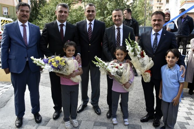 Gümüşhane’de 19 Bin 500 Öğrenci İçin Ders Zili Çaldı