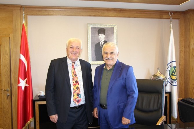 Prof. Dr. Adnan Erkuş Avrasya Üniversitesi Ailesine Katıldı