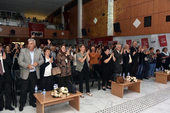 Erdal Erzincan’dan 20 Yıl Sonra Gümüşhane’de Muhteşem Konser