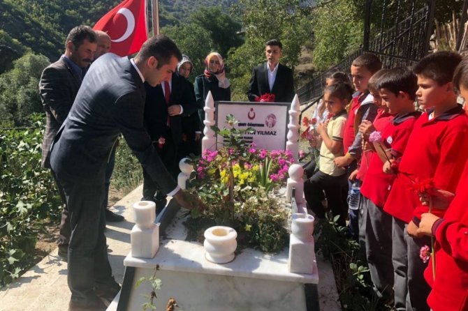 Necmettin Öğretmenin İlk Öğrencileri Onu Unutmadı