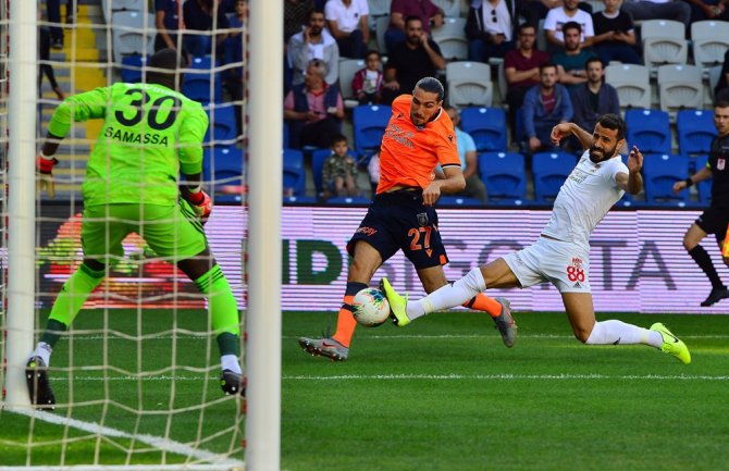Süper Lig: Medipol Başakşehir: 0 - Dg Sivasspor: 0 (Maç Devam Ediyor)