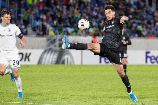 Uefa Avrupa Ligi: Slovan Bratislava: 4 - Beşiktaş: 2 (Maç Sonucu)