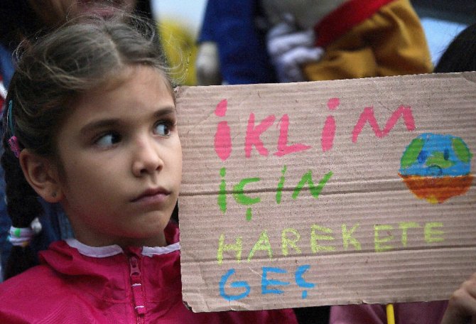 İklim Protestoları Dünyayı Sokağa Döktü
