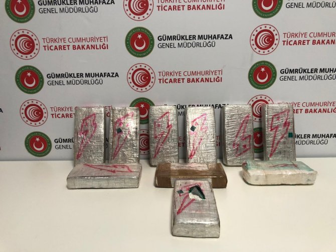 İstanbul Havalimanı’nda 13 Kilo Kokain Ele Geçirildi
